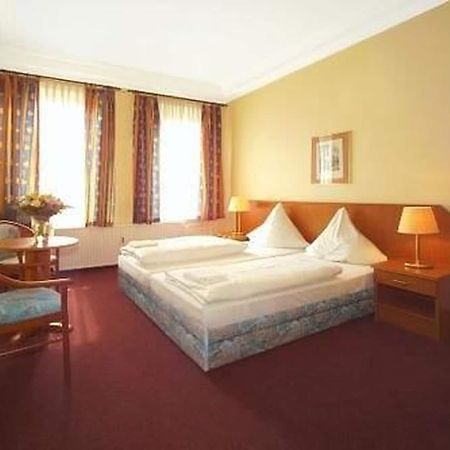 Hotel Residence Am Hauptbahnhof Hamburg-Harburg Rum bild