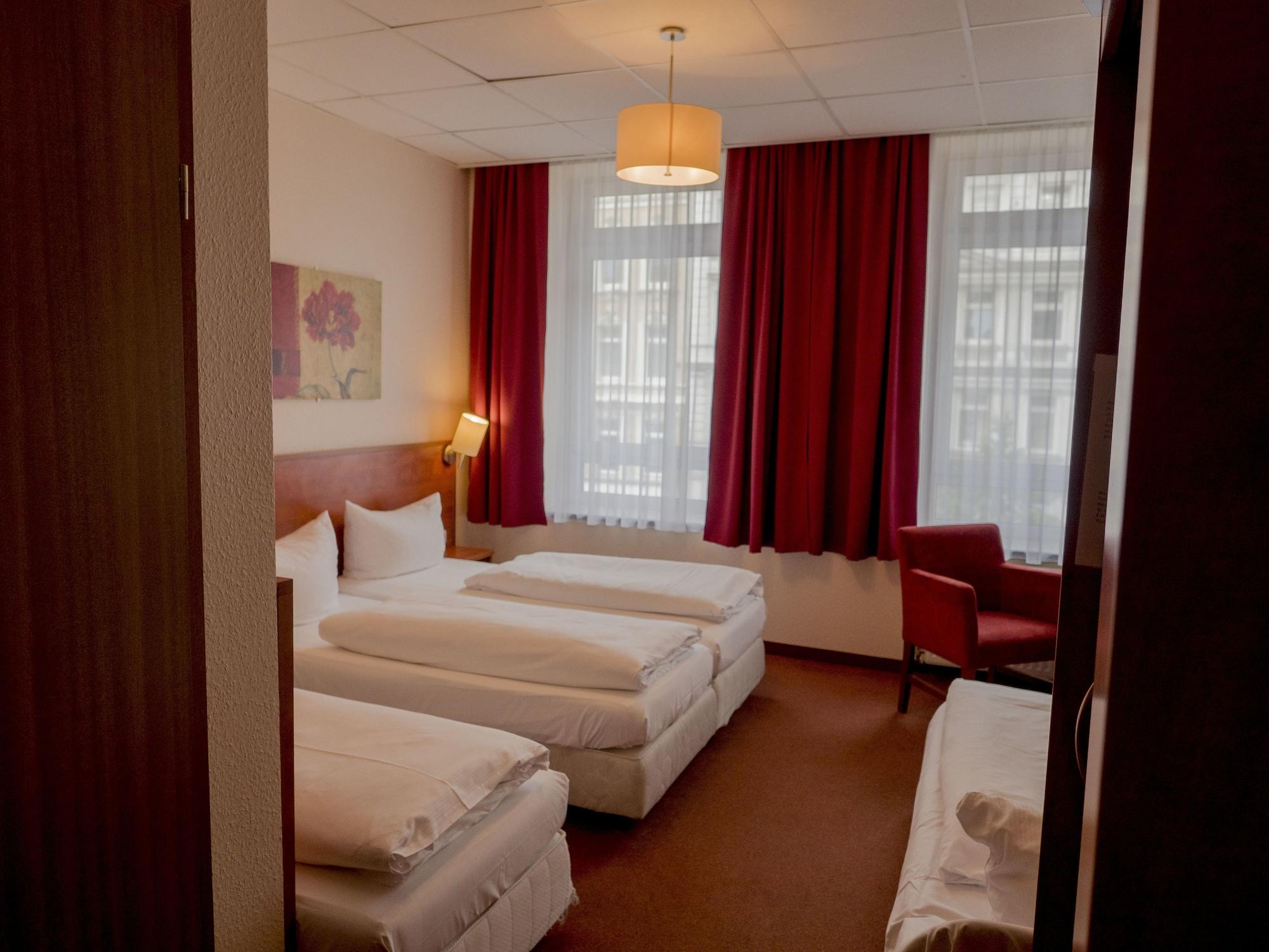 Hotel Residence Am Hauptbahnhof Hamburg-Harburg Exteriör bild