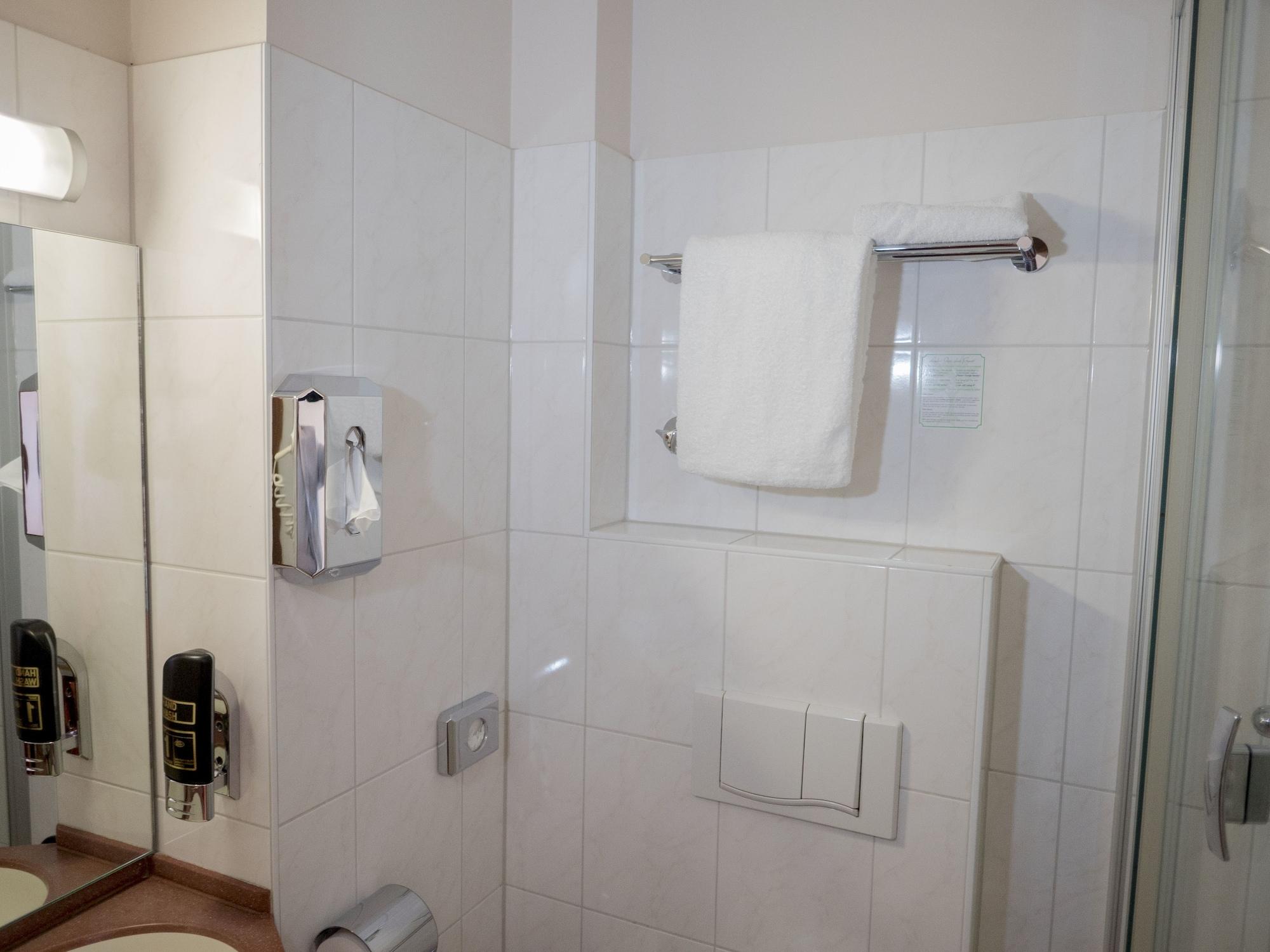 Hotel Residence Am Hauptbahnhof Hamburg-Harburg Rum bild