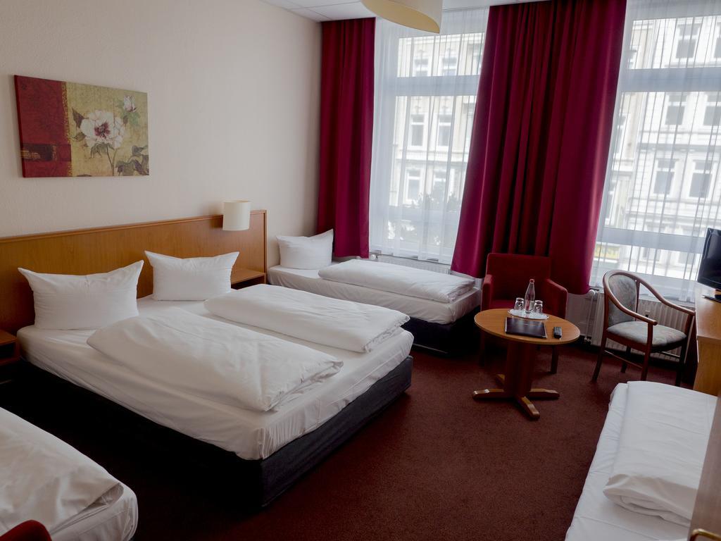 Hotel Residence Am Hauptbahnhof Hamburg-Harburg Exteriör bild
